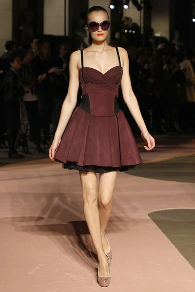 Look 24